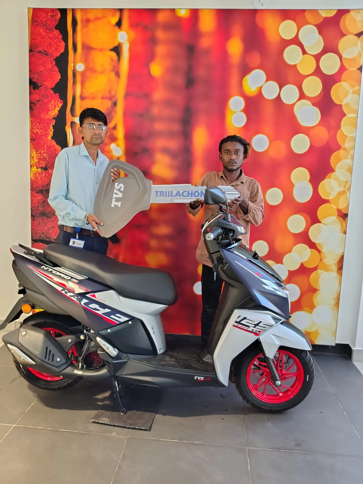 Apache RTR 160 4V Handover